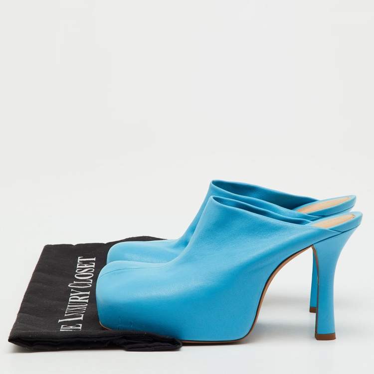 Pre Owned Bottega Veneta Blue Leather Stretch The Bold Mules Size 36