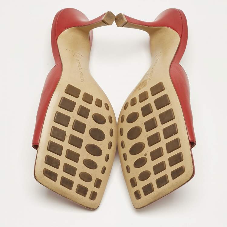 Pre Owned Bottega Veneta Red Leather Stretch Slide Sandals Size 39.5