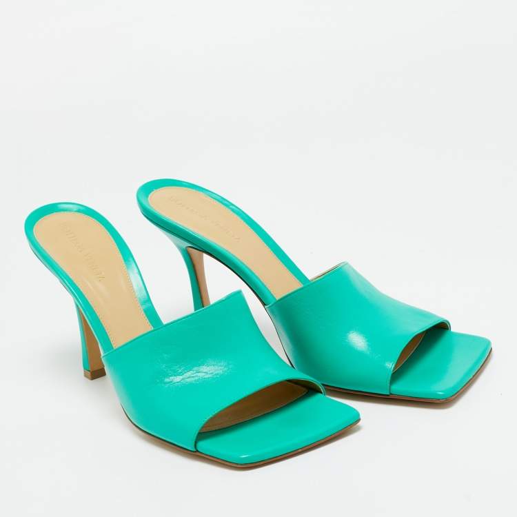 Pre Owned Bottega Veneta Green Leather Stretch Slide Sandals Size 41