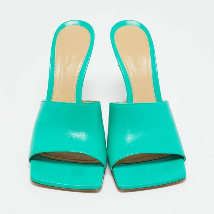 Pre Owned Bottega Veneta Green Leather Stretch Slide Sandals Size 41