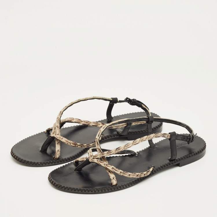 Pre Owned Bottega Veneta White/Black Leather Strappy Thong Sandals Size 41