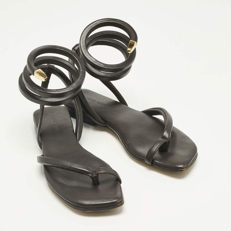 Pre Owned Bottega Veneta Dark Brown Leather Spiral Flat Sandals Size 37