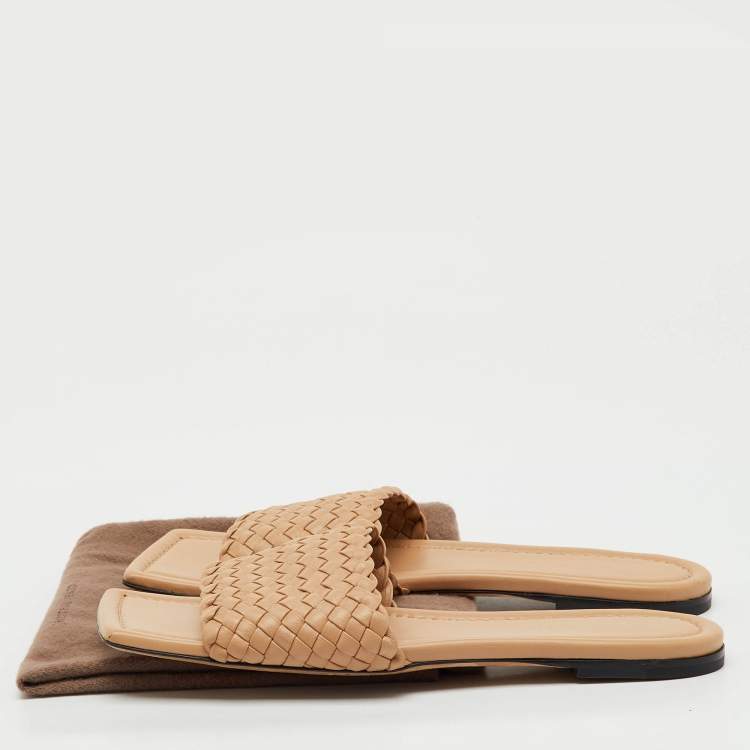 Pre Owned Bottega Veneta Beige Intrecciato Leather Flat Slide Sandals Size 41