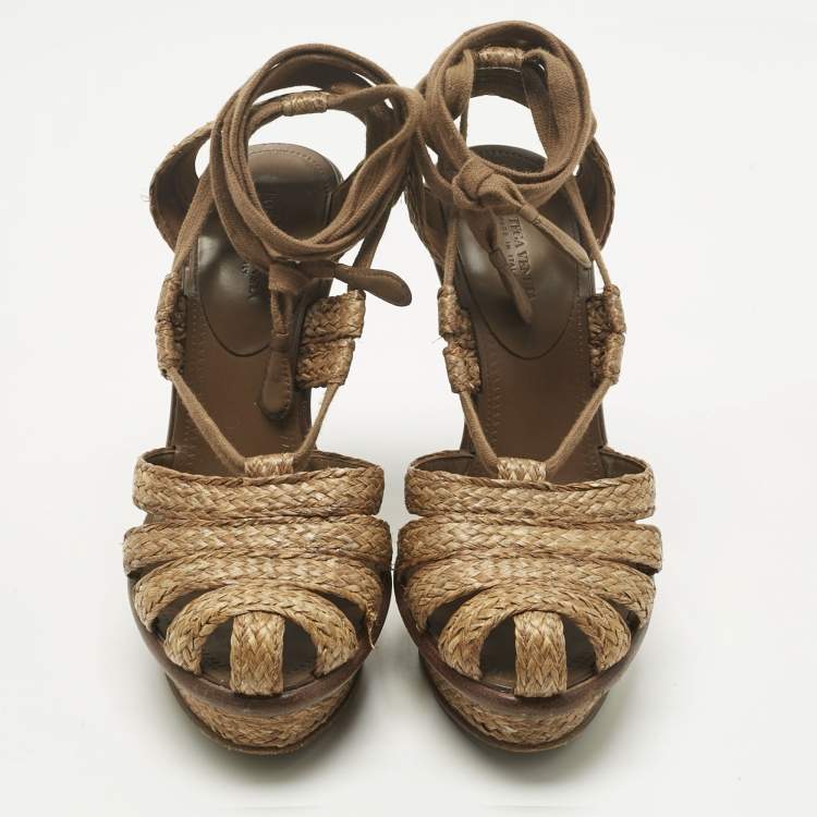 Pre Owned Bottega Veneta Brown Raffia Ankle Wrap Wedge Sandals Size 38