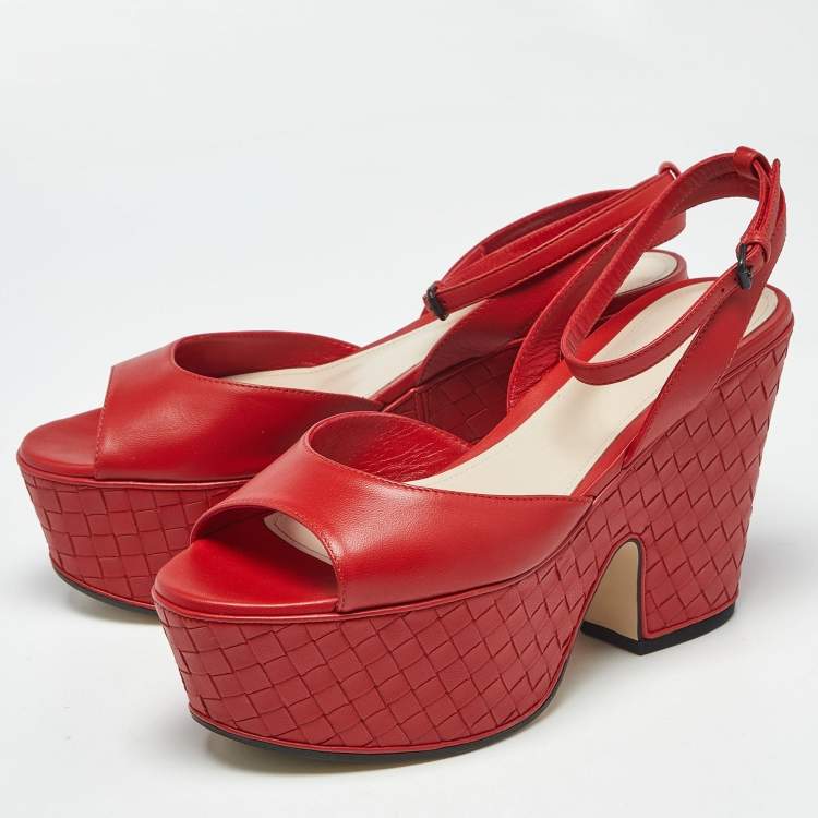 Pre Owned Bottega Veneta Red Leather Intrecciato Platform Sandals Size 39 