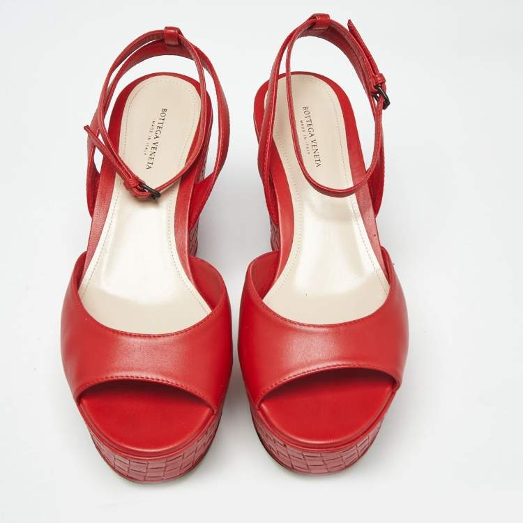 Pre Owned Bottega Veneta Red Leather Intrecciato Platform Sandals Size 39 