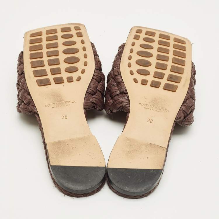Pre Owned Bottega Veneta Dark Brown Woven Straw Lido Flat Slide Size 38