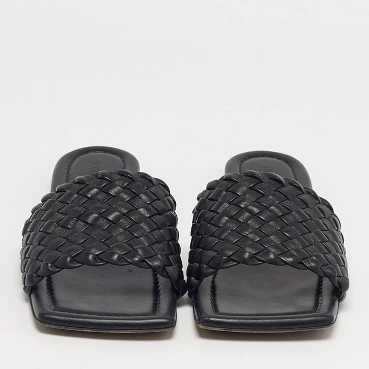 Pre Owned Bottega Veneta Black Intrecciato Leather Flat Sandals Size 36