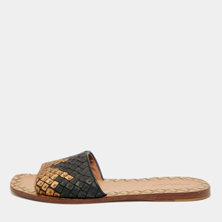 Pre Owned Bottega Veneta Black/Gold Intrecciato Leather Flat Sandals Size 38