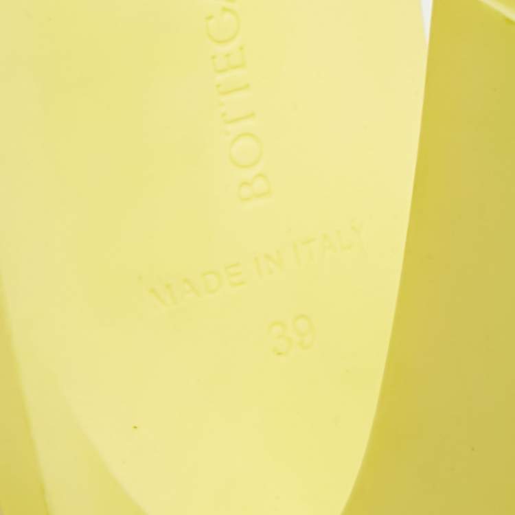 Pre Owned Bottega Veneta Green Rubber Jimbo Slingback Sandals Size 39