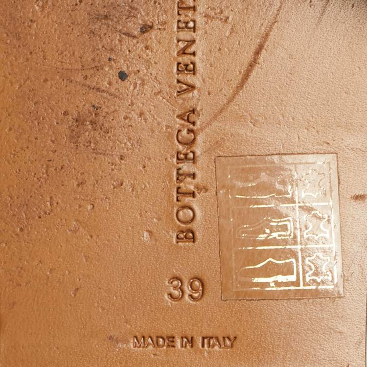 Pre Owned Bottega Veneta White Intrecciato Leather Ankle Wrap Flat Sandals Size 39