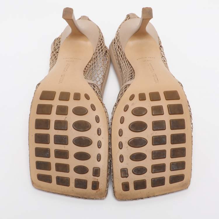 Pre Owned Bottega Veneta Beige Mesh and Leather Stretch Pumps Size 40.5