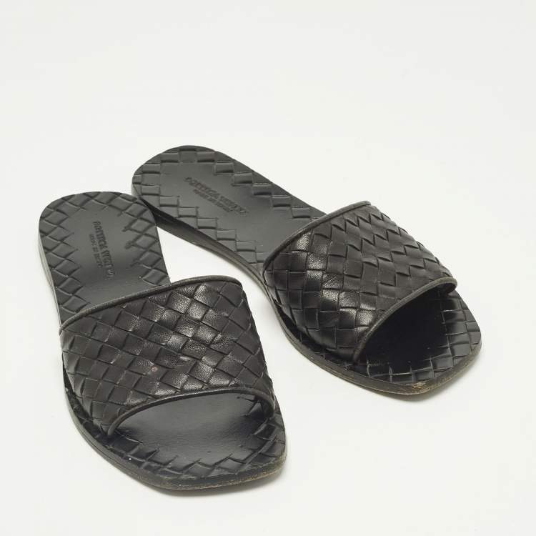 Pre Owned Bottega Veneta Black Intrecciato Leather Flat Slides Size 35