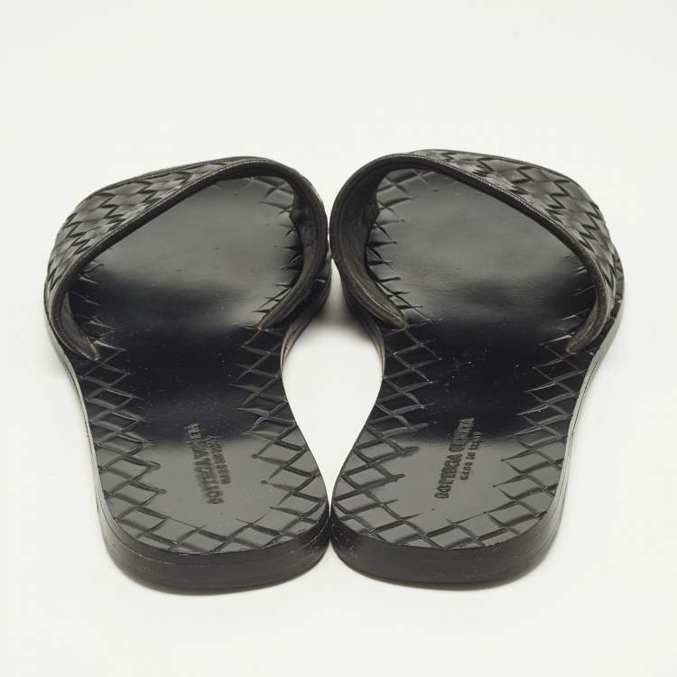 Pre Owned Bottega Veneta Black Intrecciato Leather Flat Slides Size 35