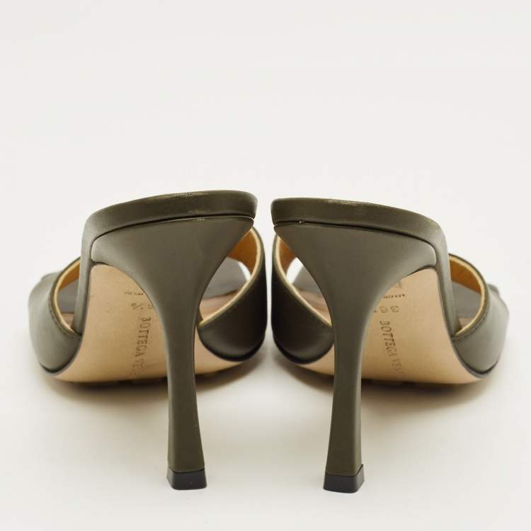 Pre Owned Bottega Veneta Olive Green Leather Lido Slide Sandals Size 36.5