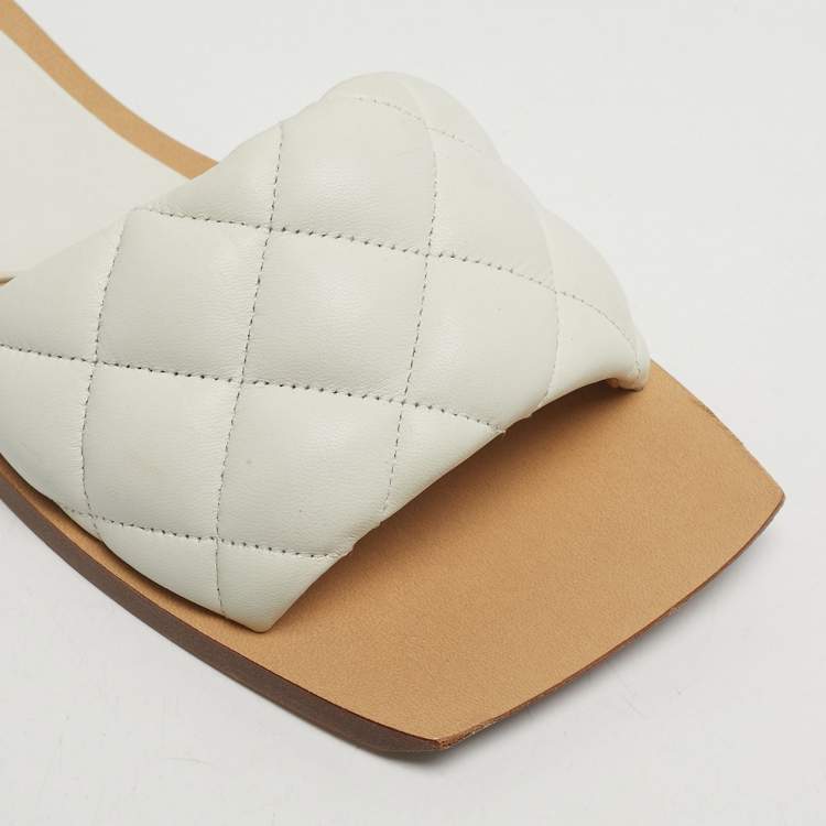 Pre Owned Bottega Veneta Lido Size 36 White Leather Flat Slides 