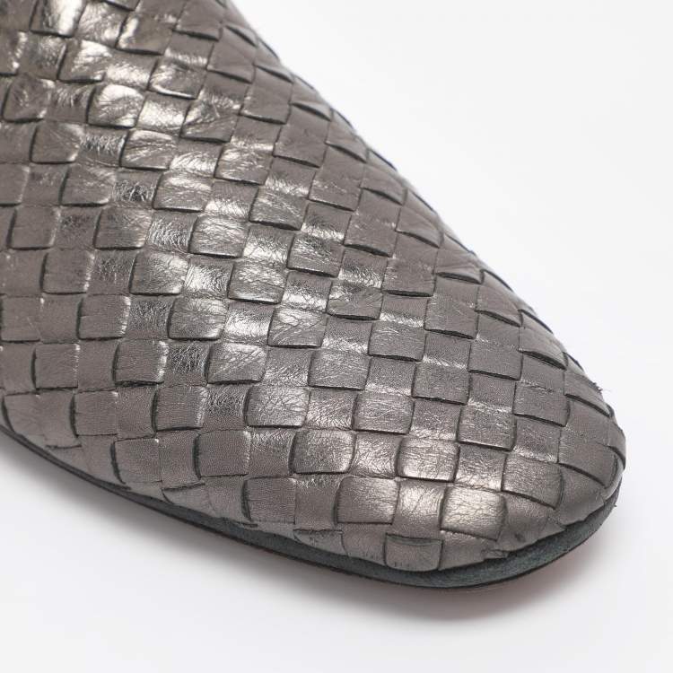 Pre Owned Bottega Veneta Fiandra Size 41 Silver Intrecciato Leather Flat Mules