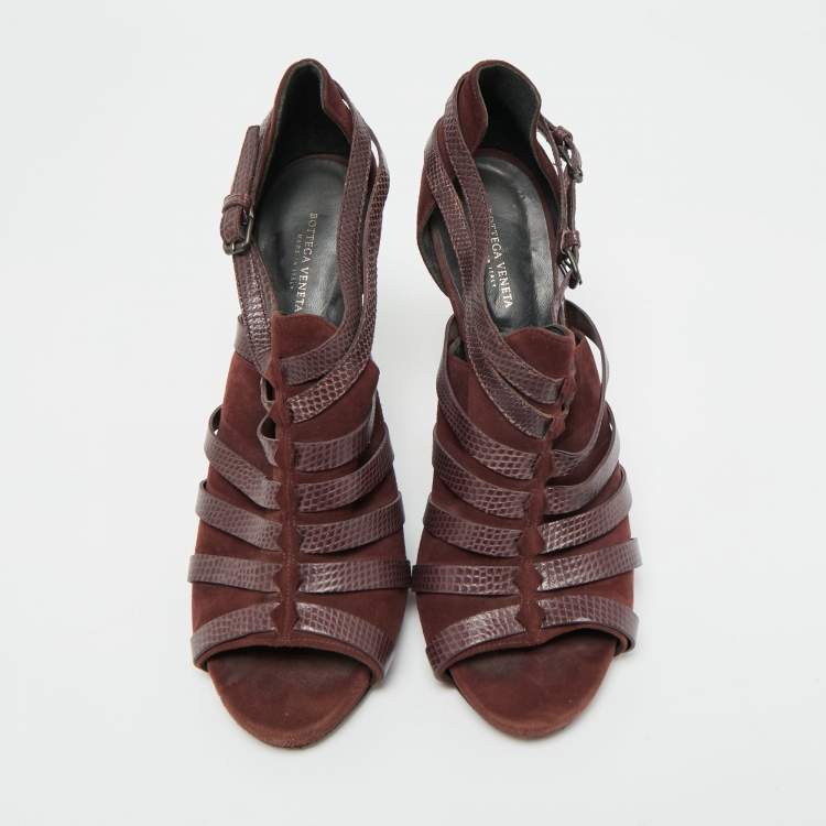 مملوكة مسبقًا Bottega Veneta Size 38 Burgundy Lizard Embossed Leather and Suede Strappy Sandals