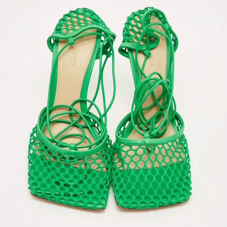 Pre Owned Bottega Veneta Stretch Size 40 Green Crochet and Leather Ankle Tie Pumps