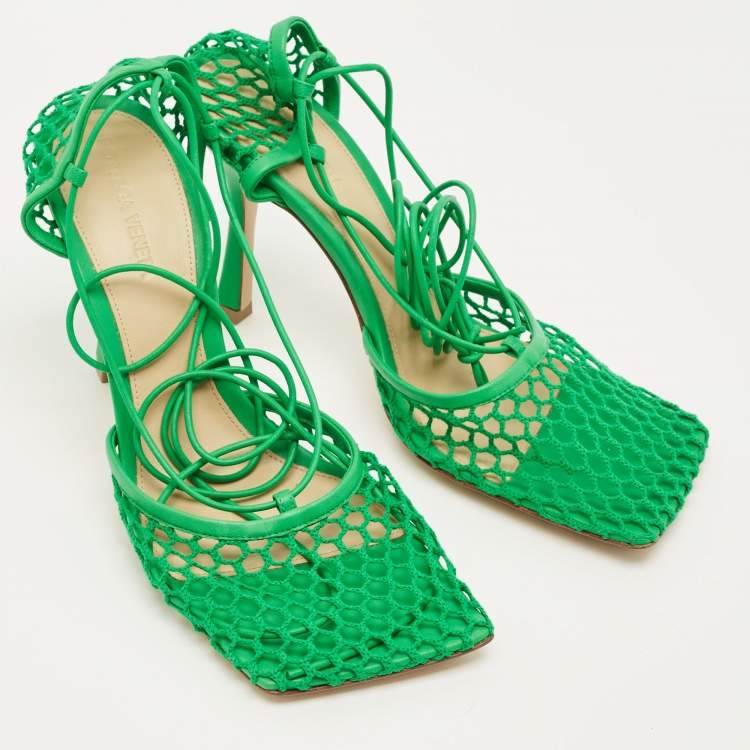Pre Owned Bottega Veneta Stretch Size 40 Green Crochet and Leather Ankle Tie Pumps