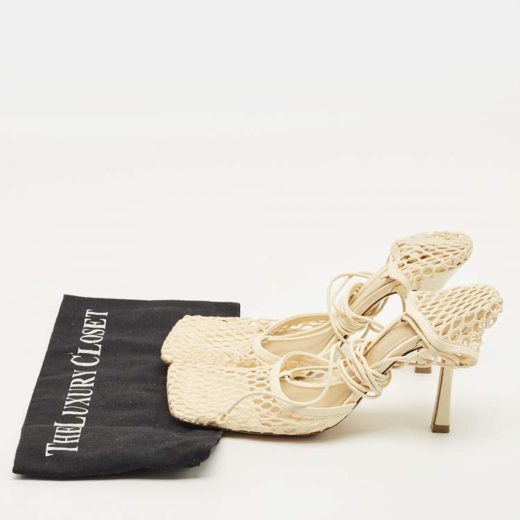 Pre Owned Bottega Veneta Stretch Size 40 Cream Leather and Mesh Ankle Strap Sandals