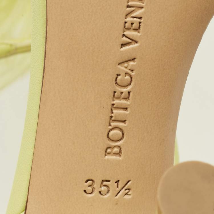 Pre Owned Bottega Veneta Dot Size 35.5 Green Feather and Leather Ankle Strap Sandals