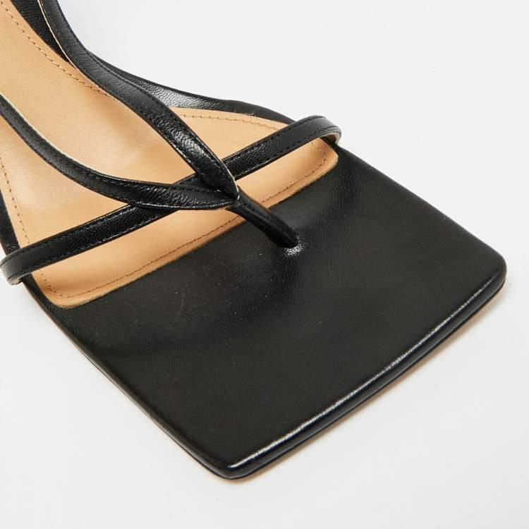 مملوكة مسبقًا Bottega Veneta Stretch Size 40 Black Leather Ankle Strap Sandals