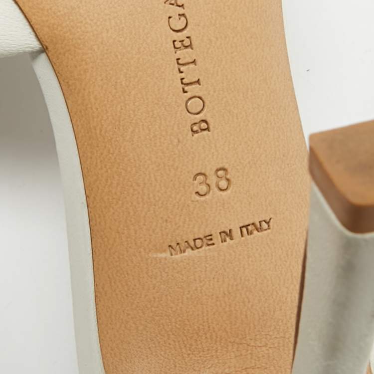 Pre Owned Bottega Veneta Lido Size 38 White Leather Slide Sandals