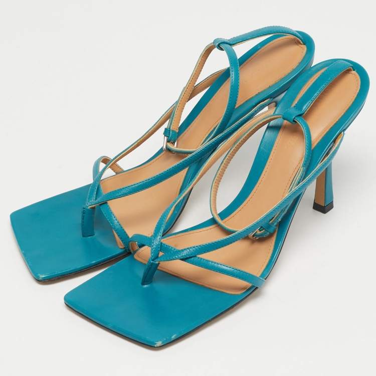 Pre Owned Bottega Veneta Stretch Size 40 Blue Leather Ankle Strap Sandals