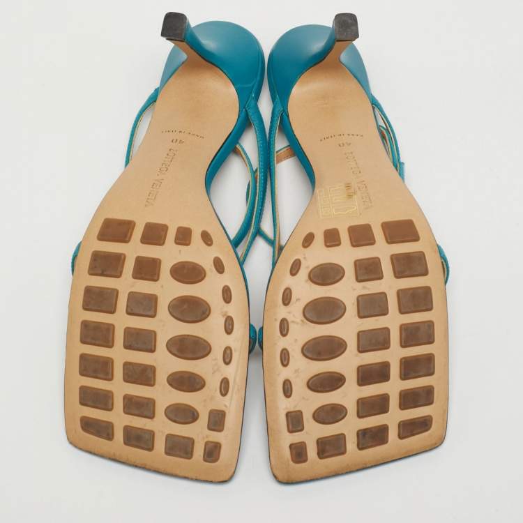 Pre Owned Bottega Veneta Stretch Size 40 Blue Leather Ankle Strap Sandals