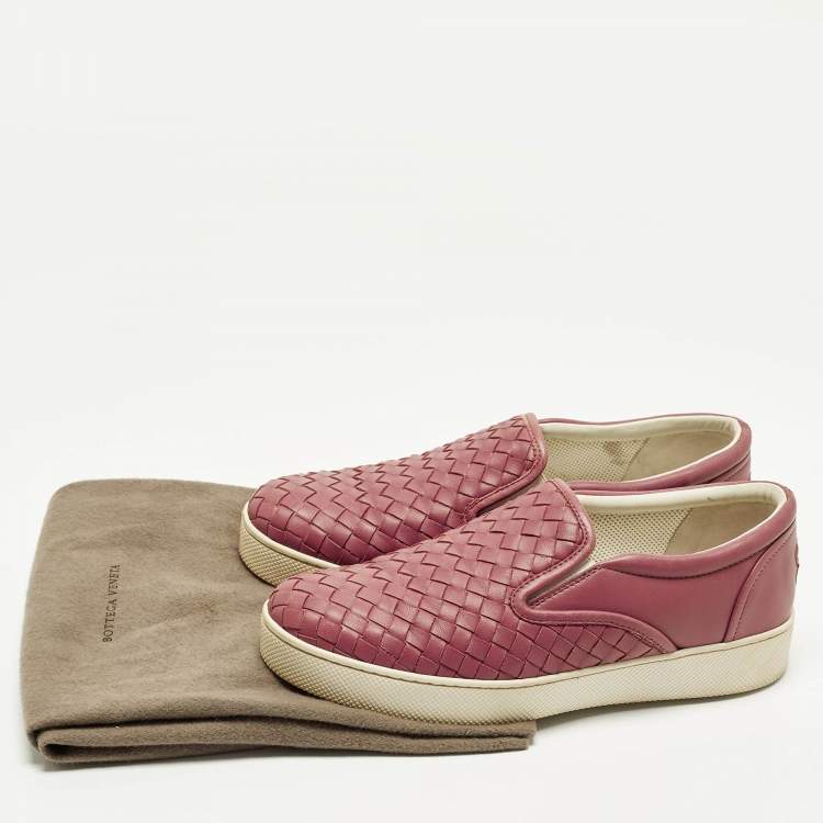 Pre Owned Bottega Veneta Size 37.5 Pink Intrecciato Leather Slip On Sneakers