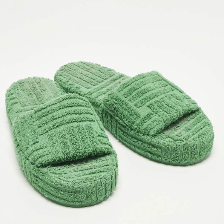 Pre Owned Bottega Veneta Resort Sponge Size 39 Green Fabric Flats