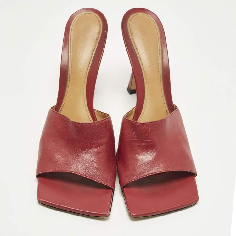 Pre Owned Bottega Veneta Stretch Size 41 Burgundy Leather Slide Sandals
