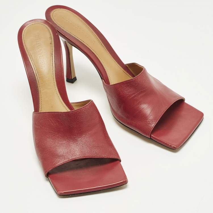 Pre Owned Bottega Veneta Stretch Size 41 Burgundy Leather Slide Sandals