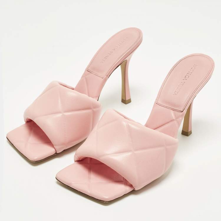 Pre Owned Bottega Veneta Lido Size 41 Pink Quilted Leather Slide Sandals
