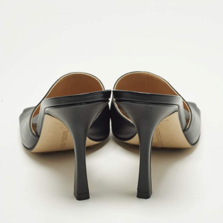 Pre Owned Bottega Veneta Strech Size 37.5 Black Leather Slide Sandals