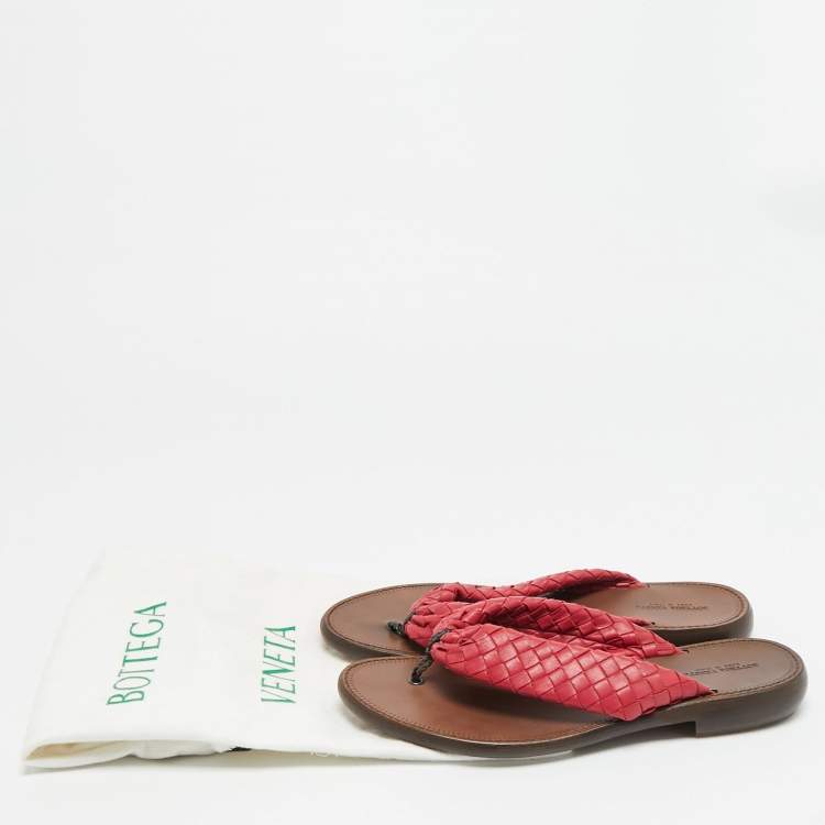 Pre Owned Bottega Veneta Size 39.5 Red Intrecciato Leather Thong Flats