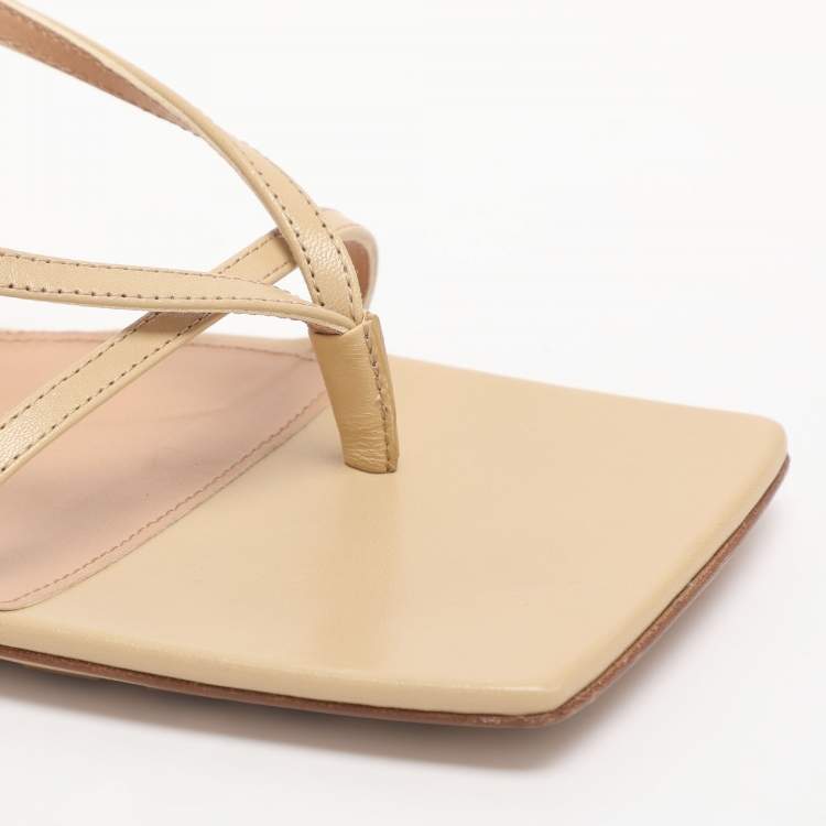 Pre Owned Bottega Veneta Stretch Size 39 Beige Leather Ankle Strap Sandals