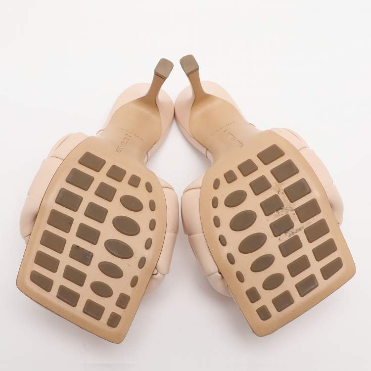 مملوكة مسبقًا Bottega Veneta Lido Size 39 Light Pink Intrecciato Leather Slide Sandals