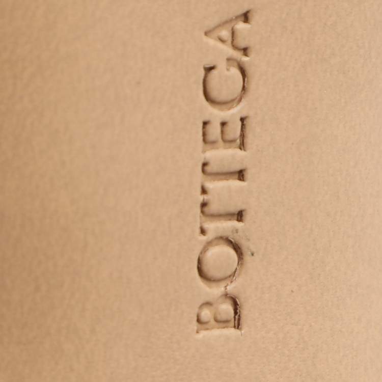 مملوكة مسبقًا Bottega Veneta Lido Size 39 Light Pink Intrecciato Leather Slide Sandals