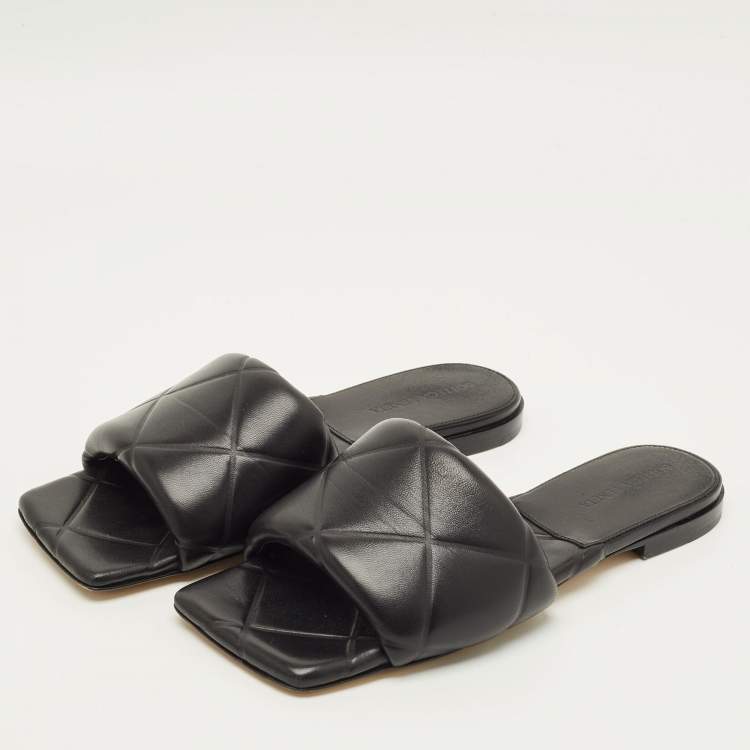 Pre Owned Bottega Veneta Lido Size 38 Black Leather Flat Slides