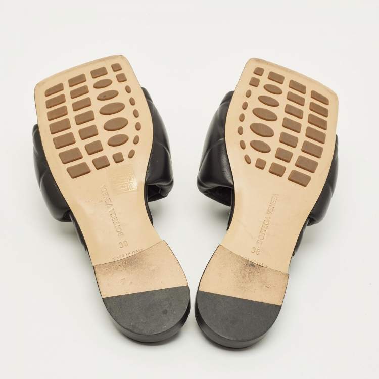 Pre Owned Bottega Veneta Lido Size 38 Black Leather Flat Slides