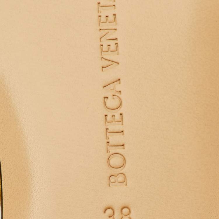 Pre Owned Bottega Veneta Lido Size 38 Gold Quilted Metallic Leather Flat Slide Sandals