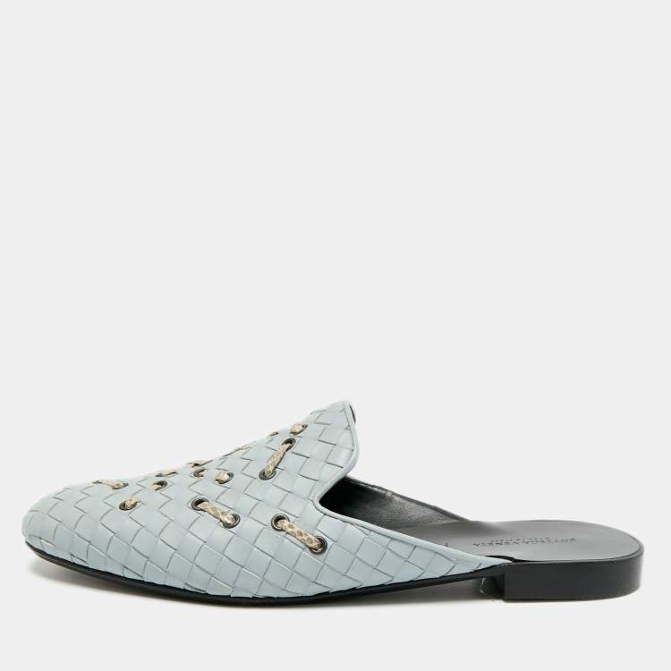 Pre Owned Bottega Veneta Fiandra Size 38.5 Grey Intrecciato Leather Flat Mules