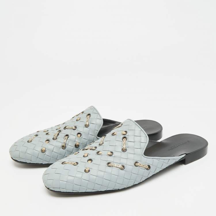 Pre Owned Bottega Veneta Fiandra Size 38.5 Grey Intrecciato Leather Flat Mules