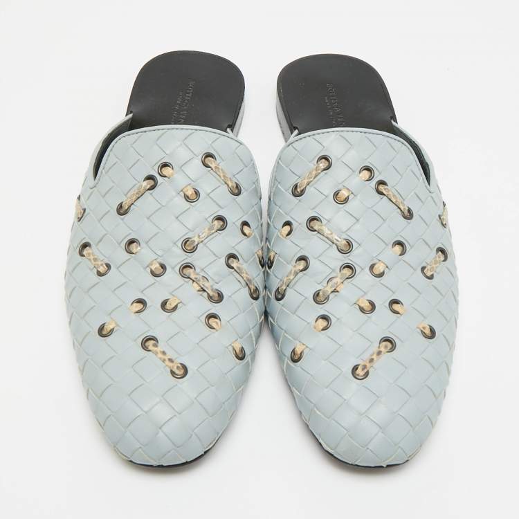 Pre Owned Bottega Veneta Fiandra Size 38.5 Grey Intrecciato Leather Flat Mules