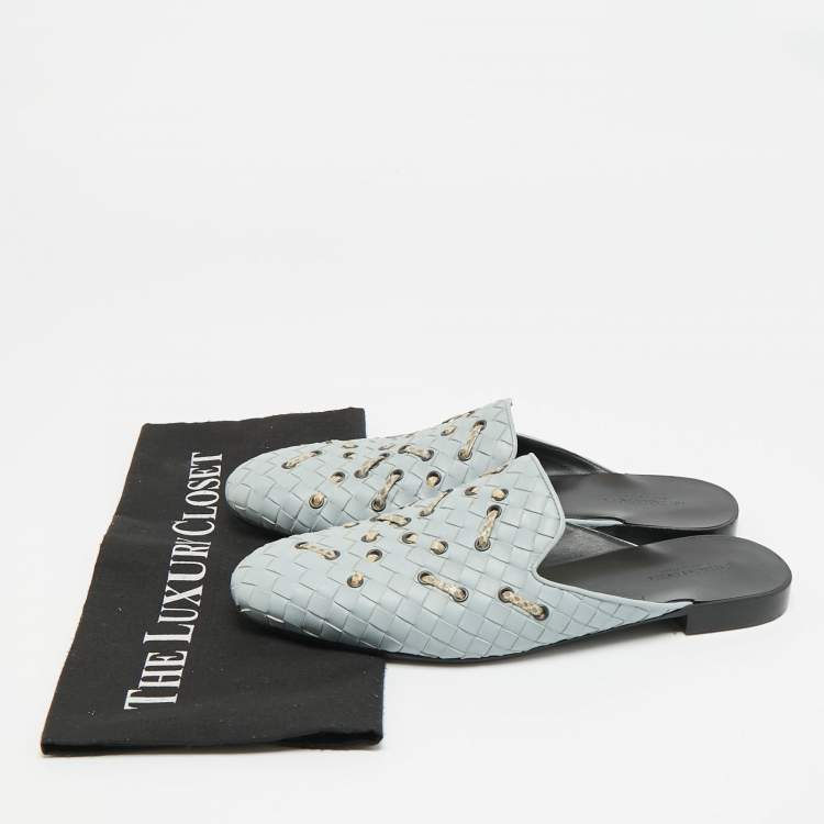 Pre Owned Bottega Veneta Fiandra Size 38.5 Grey Intrecciato Leather Flat Mules