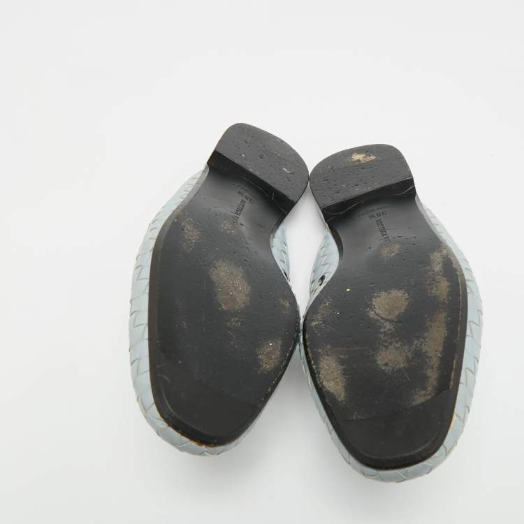 Pre Owned Bottega Veneta Fiandra Size 38.5 Grey Intrecciato Leather Flat Mules
