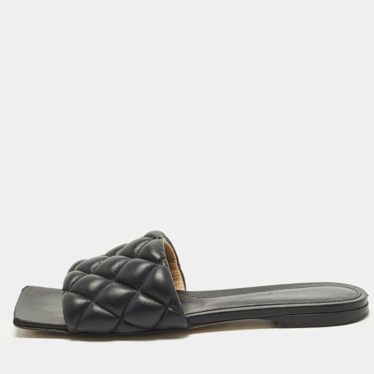 Pre Owned Bottega Veneta Lido Size 36.5 Black Leather Flat Slides