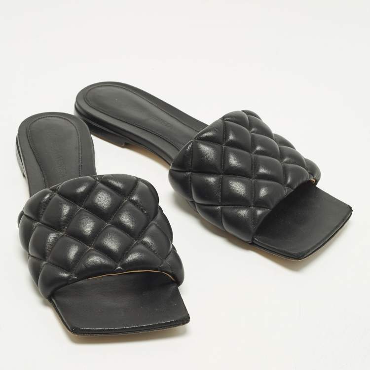 Pre Owned Bottega Veneta Lido Size 36.5 Black Leather Flat Slides